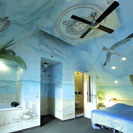 De Plataan Centrum Hotel 3*