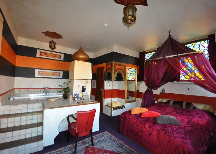 De Plataan Centrum Hotel 3*