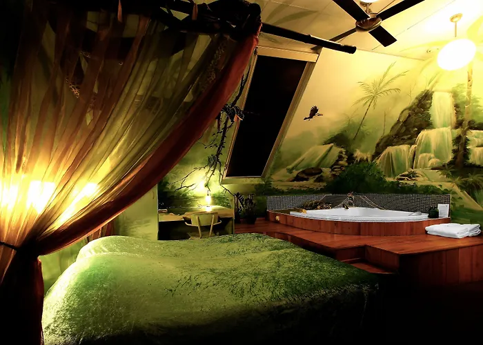 De Plataan Centrum Hotel 3*