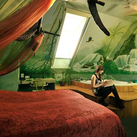 デ プラターン セントラム ホテル