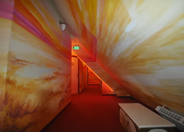 Otel De Plataan Centrum 3*