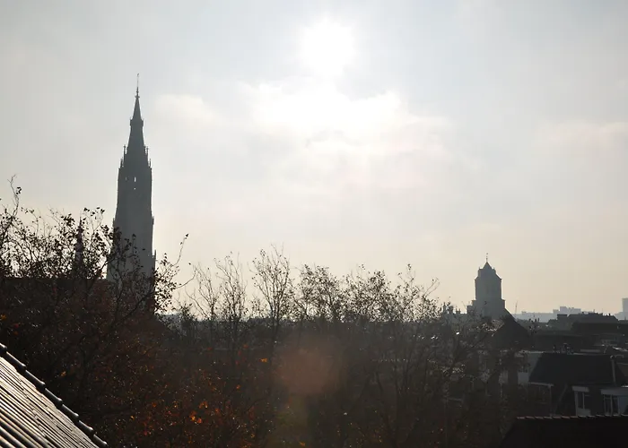 De Plataan Centrum 3* Delft